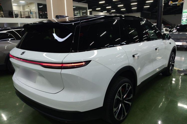 蔚来ES8 2023款 100kWh 签名版车身外观7