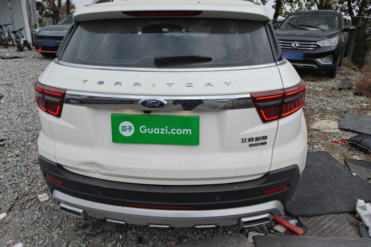 福特 2020款 领界S EcoBoost 145 CVT铂领型车身外观6