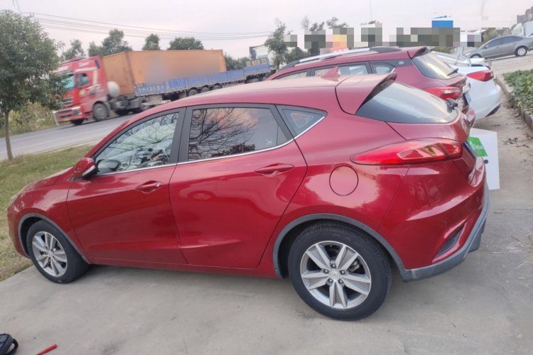 长安 逸动 2016款 XT 1.6L 手动俊酷型车身外观6003