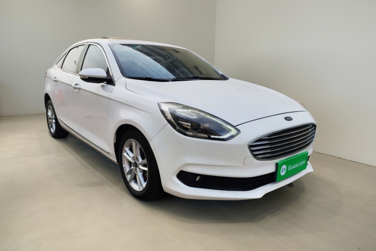 福特 福睿斯 2019款 改款 1.5L 自动悦享型 国VI车身外观3