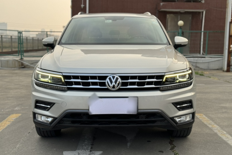 大众 途观L 2017款 330TSI 自动两驱旗舰版车身外观6004