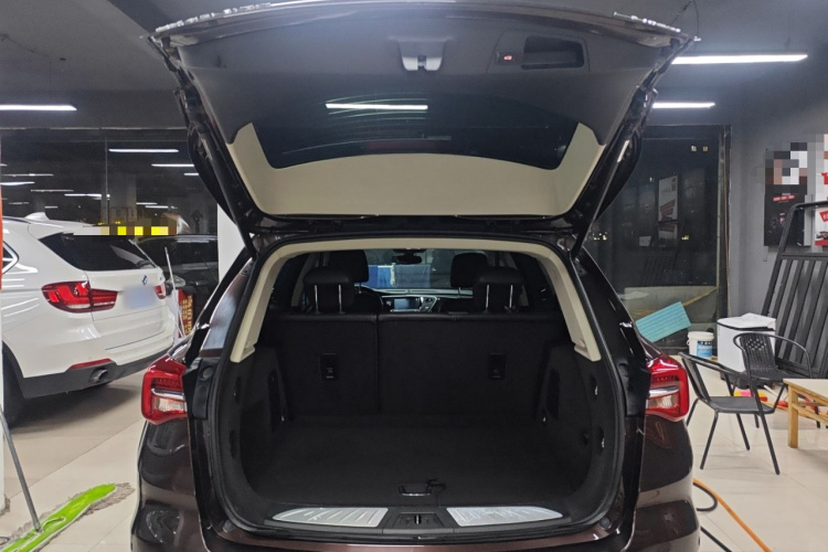 别克 昂科威 2020款 20T 两驱领先型机舱底盘23