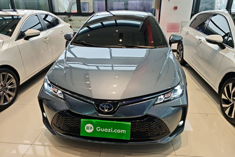 丰田 卡罗拉 2023款 1.8L 智能电混双擎 精英版车身外观2