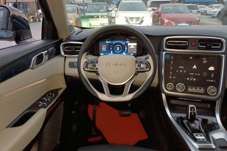 领克01 2019款 2.0T 两驱耀Pro版 国VI中控内饰13