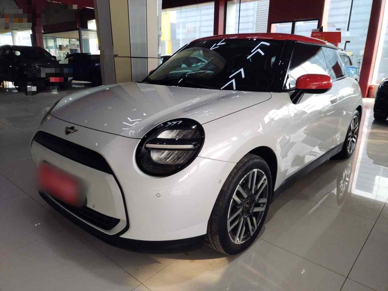 电动MINI COOPER 2024款 456km COOPER E 经典派(2)