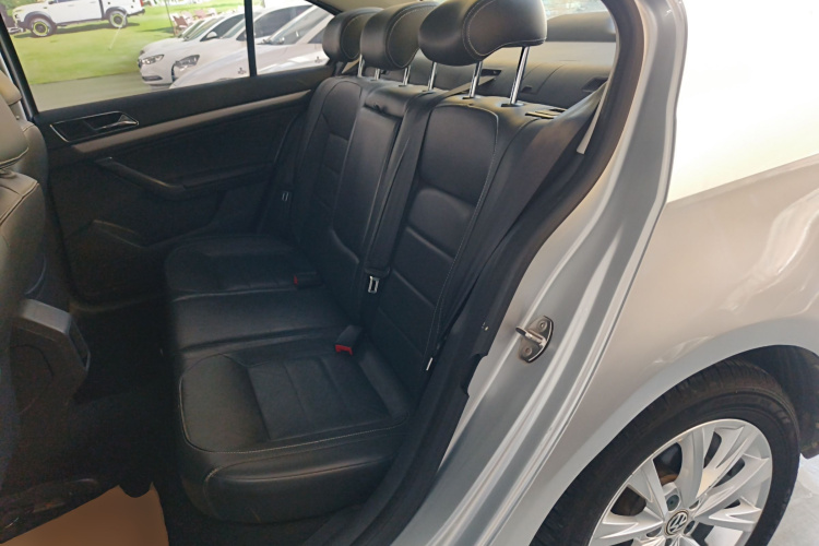 大众 朗逸 2015款 1.6L 自动舒适版中控内饰21