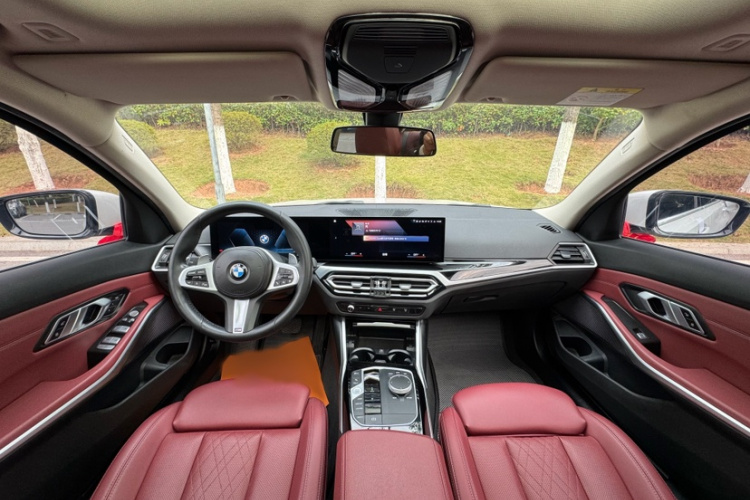 宝马3系 2023款 320Li M运动套装中控内饰7001