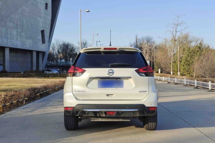 日产 奇骏 2021款 2.5L CVT 4WD XL ITS豪华纪念版车身外观6005