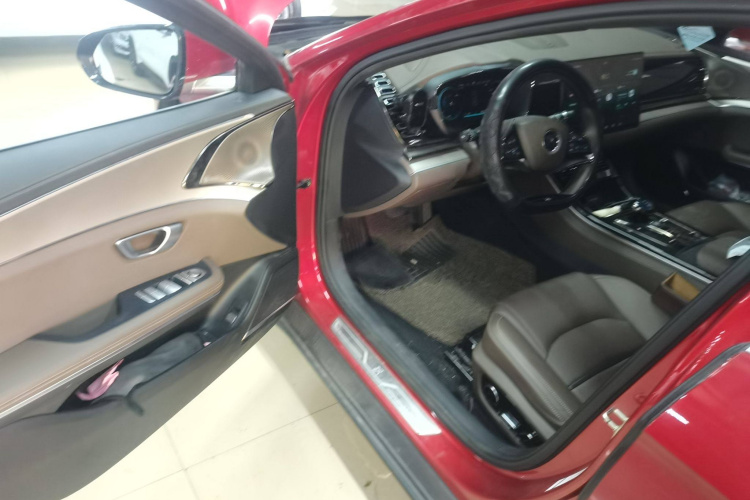 比亚迪 汉 2021款 EV 标准续航版豪华型中控内饰7003