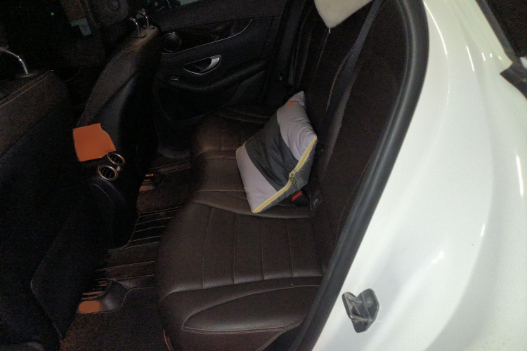 奔驰GLC 2018款 改款 GLC 260 4MATIC 豪华型中控内饰21