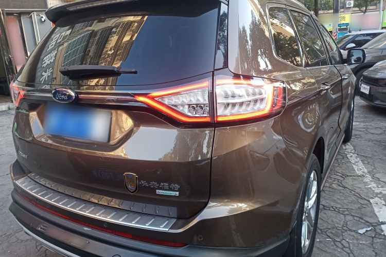 福特 锐界 2016款 EcoBoost 245 两驱豪锐型 7座车身外观7