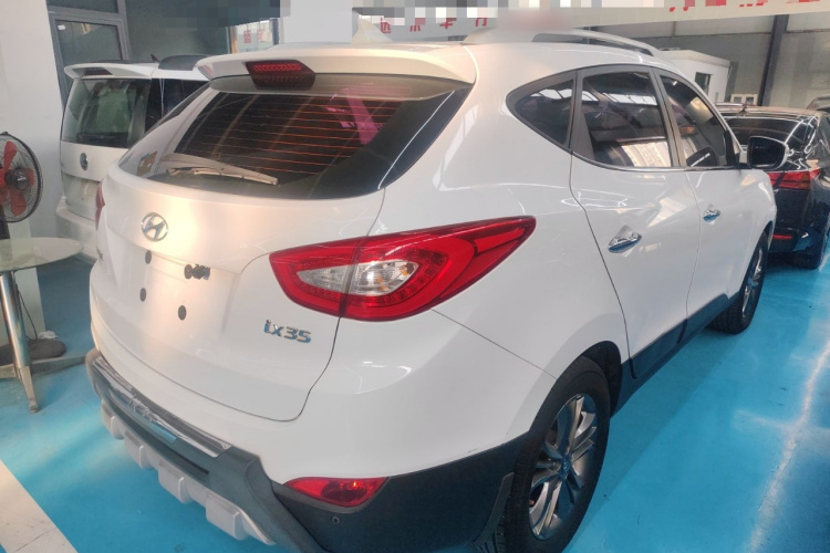 北京现代ix35 2015款 2.0L 自动两驱智能型 国V车身外观7