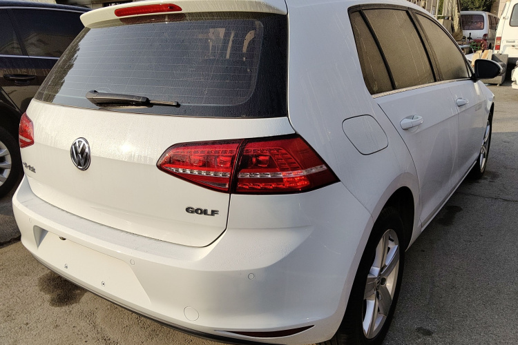 大众 高尔夫 2016款 1.6L 自动舒适型车身外观7