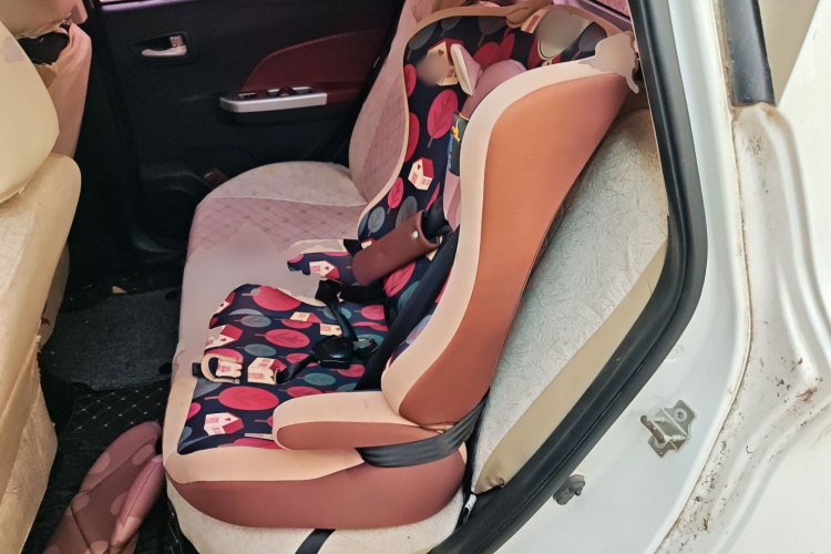 长安 奔奔 2015款 1.4L IMT尊贵型 国V中控内饰21