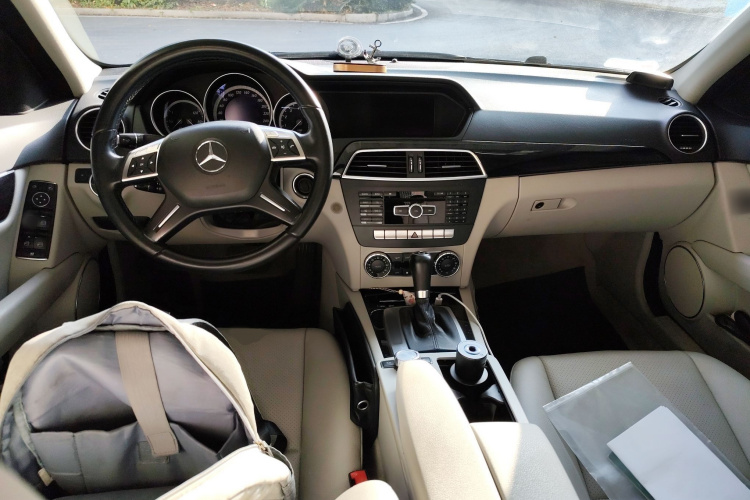 奔驰C级 2013款 C 180 CGI 经典型中控内饰7002