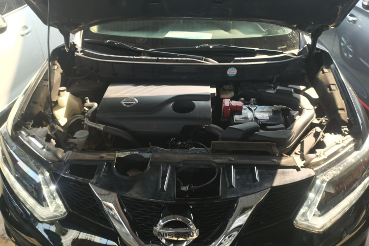 日产 奇骏 2015款 2.0L CVT舒适MAX版 2WD局部细节24