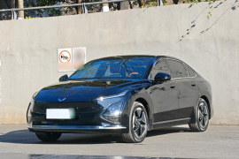 五菱汽车 五菱星光 2025款 610km 智能旗舰型