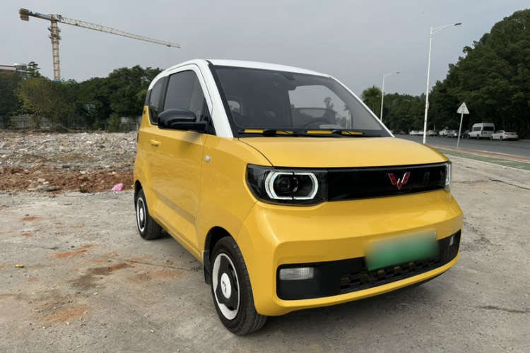 五菱汽车 宏光MINIEV 2021款 马卡龙时尚款 磷酸铁锂车身外观6006