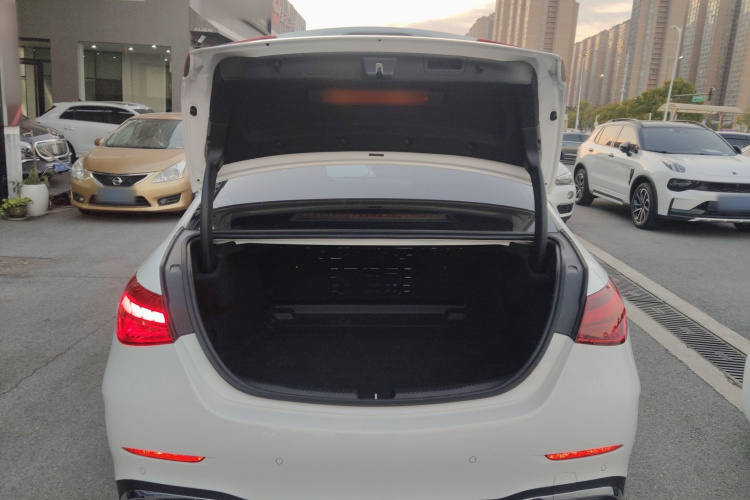 奔驰C级 2025款 C 260 L 运动版局部细节23