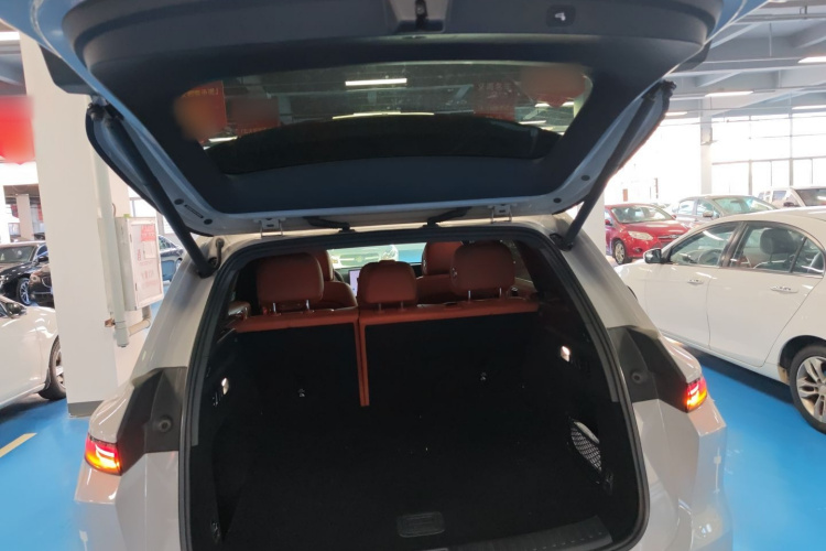 理想汽车 理想L6 2024款 Pro机舱底盘23