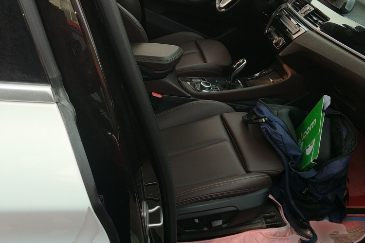 宝马X1 2020款 sDrive25Li 领先型局部细节41