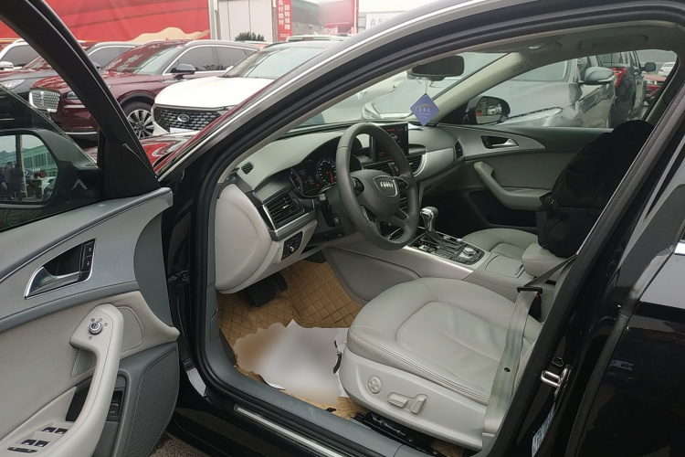 奥迪A6L 2014款 30 FSI 技术型中控内饰7003