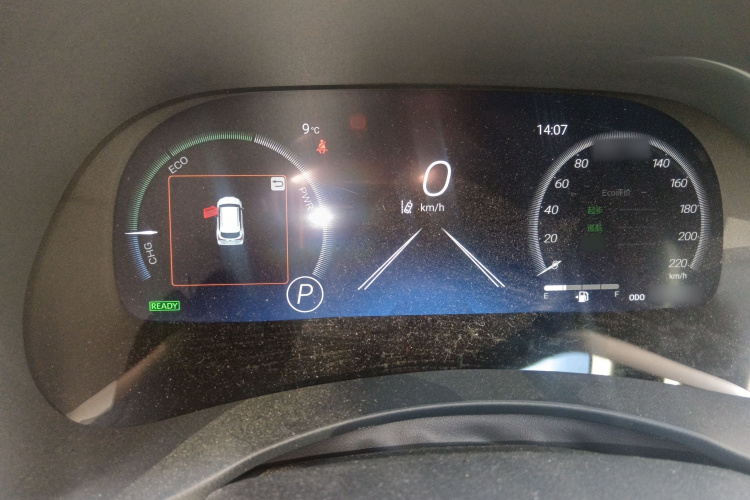 丰田 汉兰达 2024款 2.5L智能电混双擎四驱尊贵版 7座局部细节14