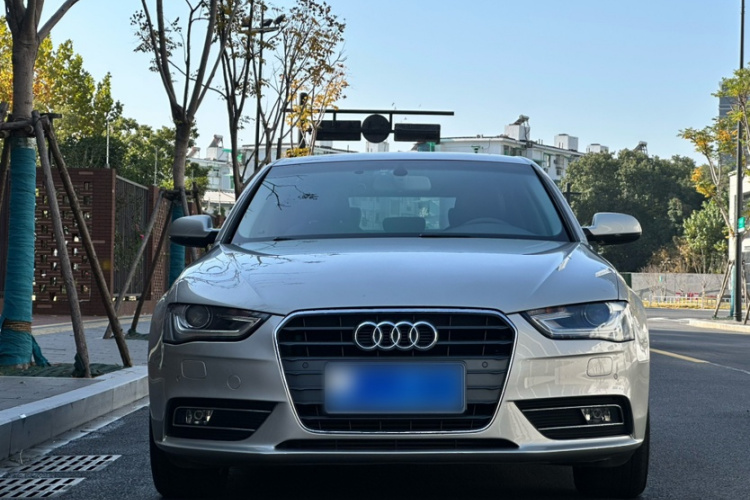 奥迪A4L 2015款 35 TFSI 自动舒适型车身外观6006