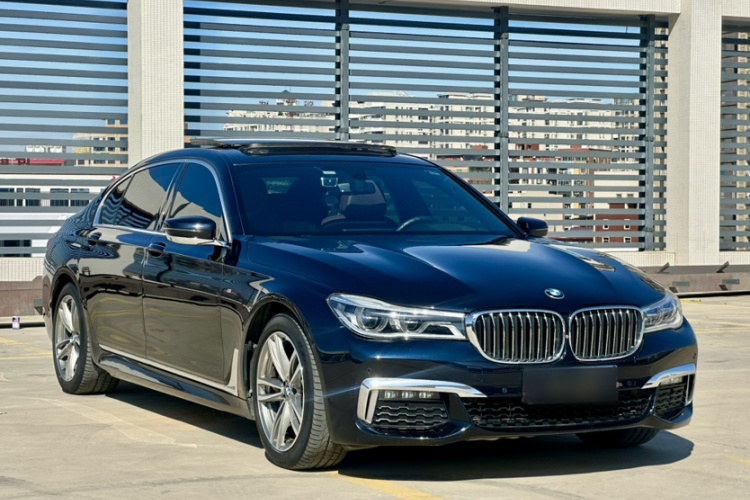 宝马7系 2018款 730Li 尊享型 M运动套装车身外观6001