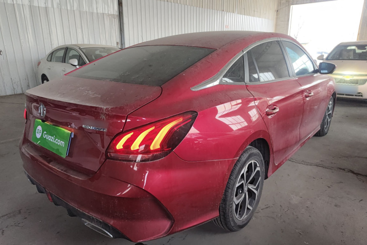 名爵 MG5 2022款 180DVVT CVT青春豪华版车身外观7