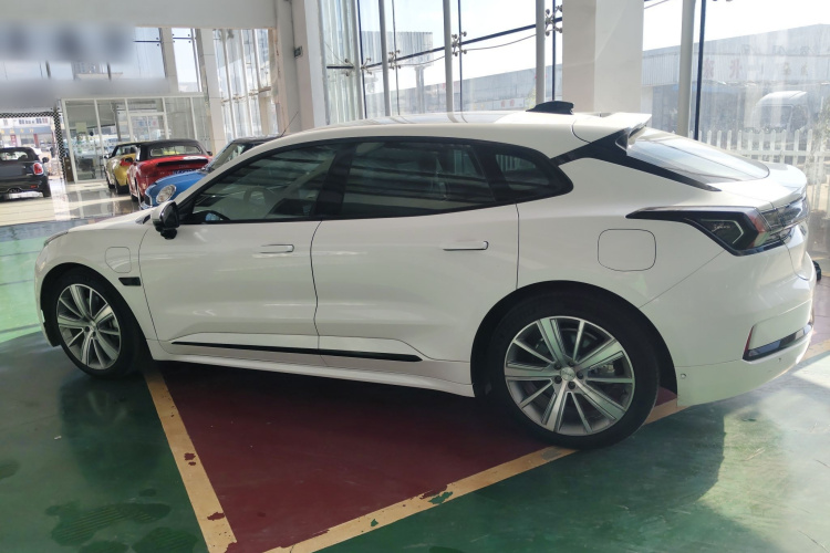 极氪001 2021款 超长续航单电机 WE版车身外观6003