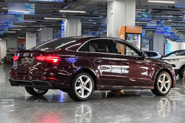 奥迪A3 2017款 Limousine 35 TFSI 时尚型车身外观6003