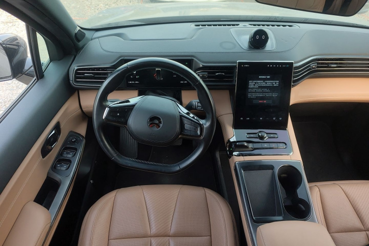 蔚来ES8 2020款 415KM 七座版局部细节13