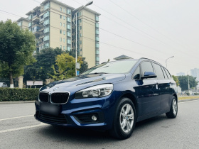 宝马2系多功能旅行车 2015款 218i 领先型