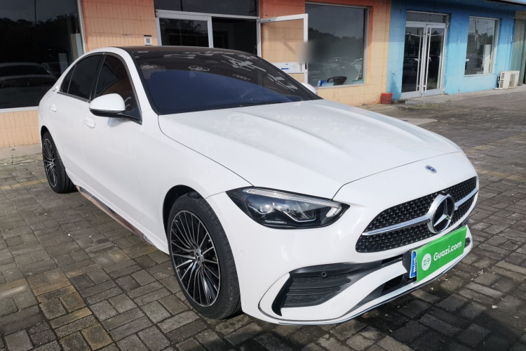 奔驰C级 2022款 改款 C 200 L 运动版车身外观3