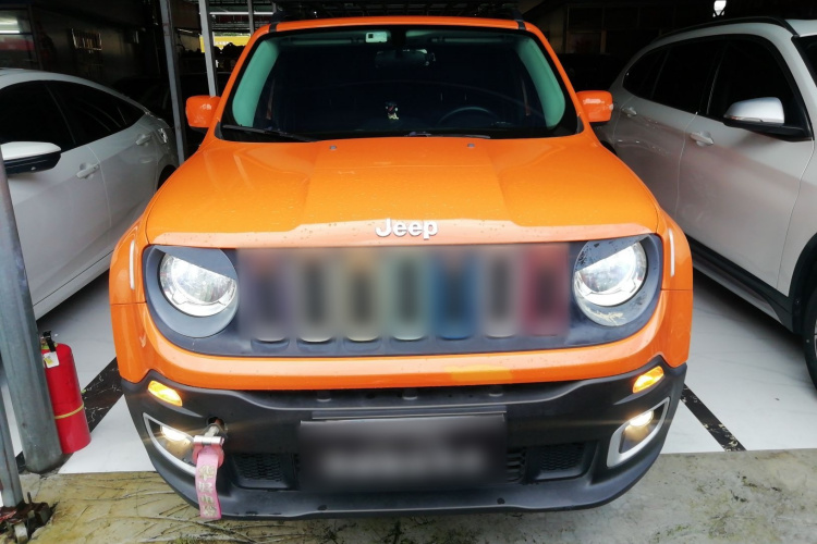 Jeep 自由侠 2018款 互联大屏版 180T 自动高能版车身外观6001