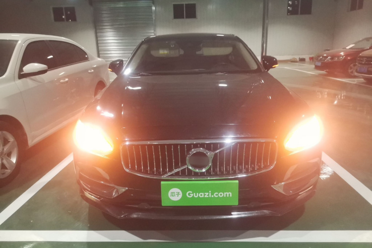 沃尔沃S90 2019款 T5 智远版车身外观6001