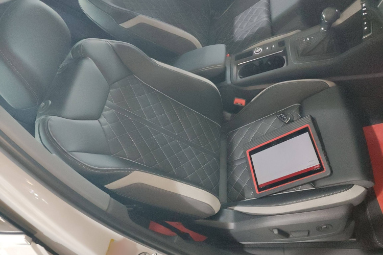 奥迪Q3 2024款 40 TFSI 时尚动感型中控内饰41