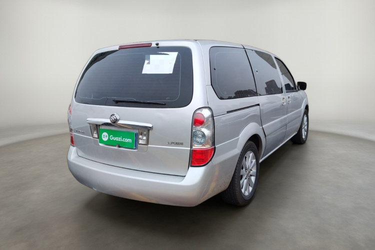 别克GL8 2014款 2.4L 经典版车身外观7