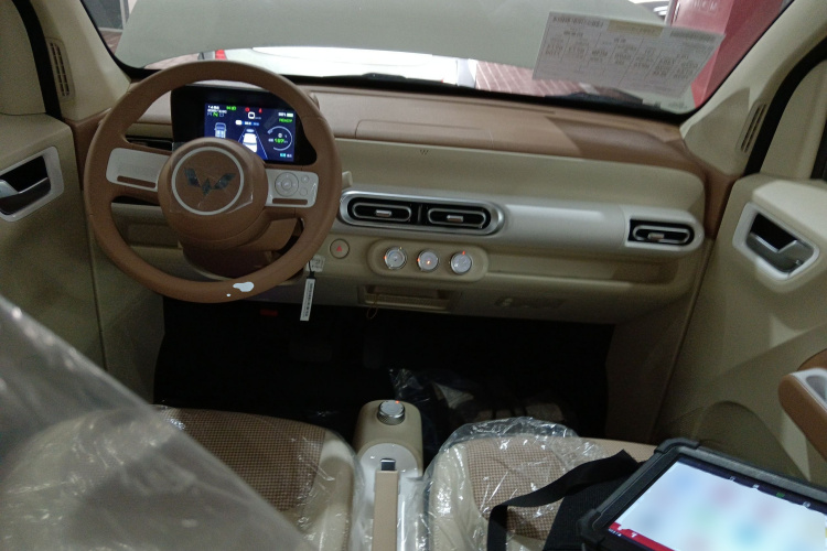 五菱汽车 宏光MINIEV 2024款 第三代 215km 青春版中控内饰12