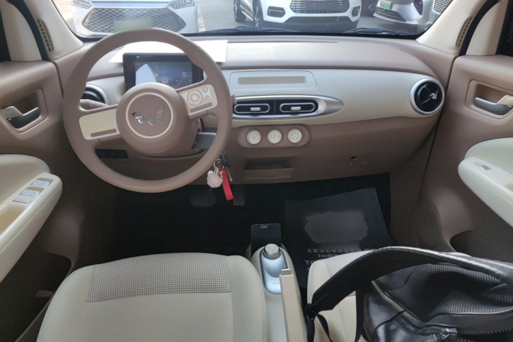 五菱汽车 宏光MINIEV 2025款 四门版 进阶款中控内饰12