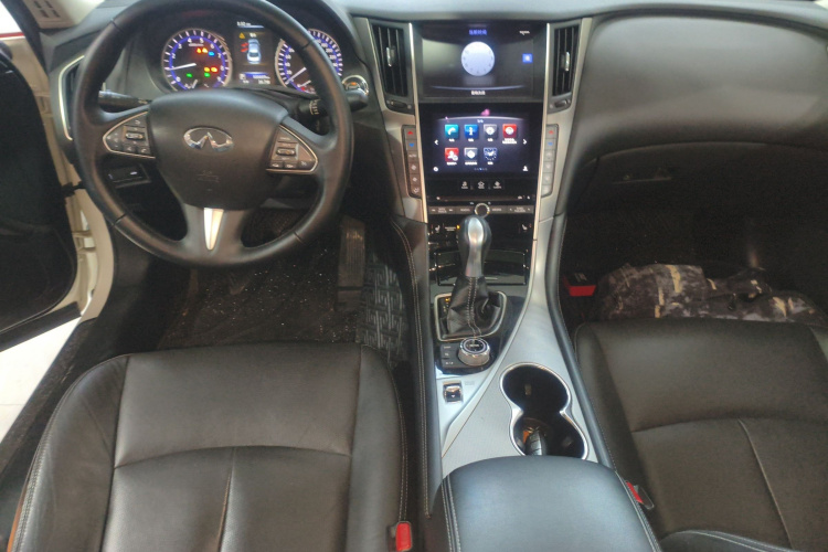 英菲尼迪Q50 2014款 3.7L 舒适版中控内饰12