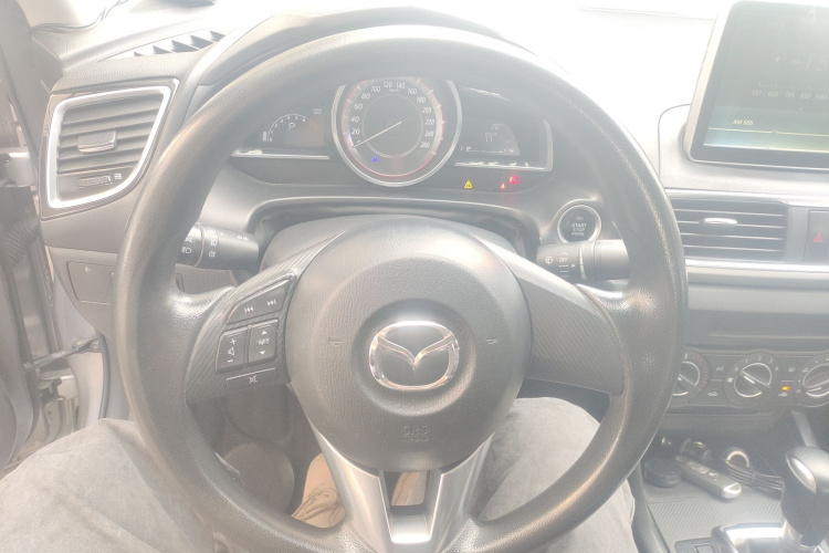 马自达3 昂克赛拉 2016款 三厢 1.5L 自动舒适型中控内饰13