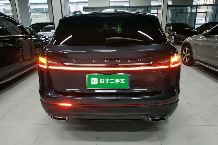 林肯 航海家 2022款 2.7T 四驱尊雅版车身外观6