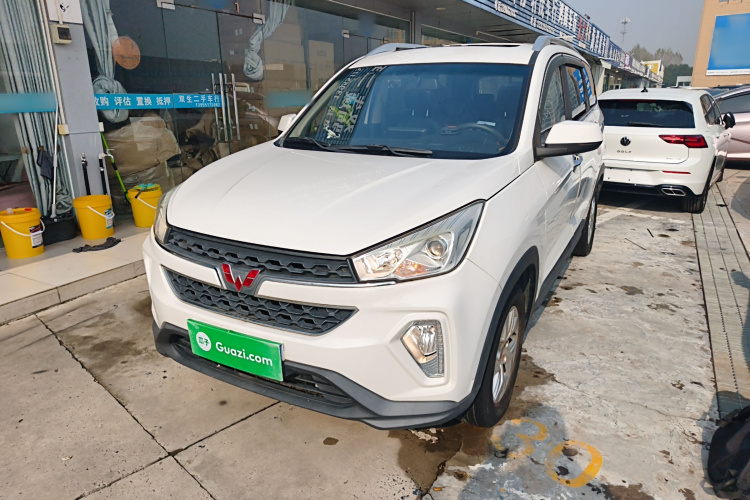 五菱汽车 五菱宏光S3 2018款 1.5L 手动豪华型 国V车身外观1