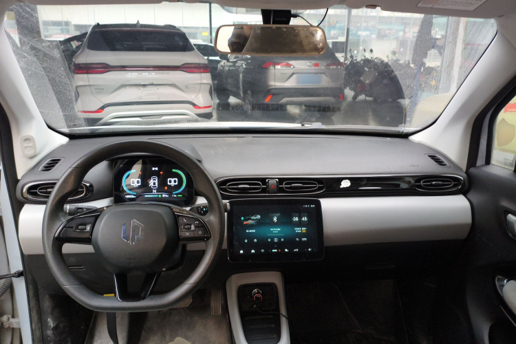 零跑汽车 零跑T03 2023款 310轻享版中控内饰12