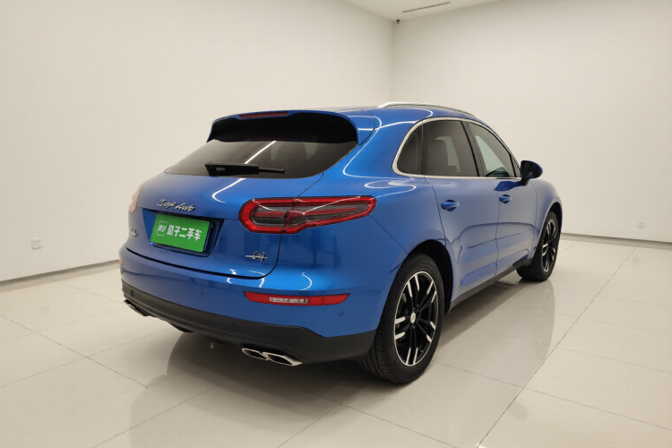 众泰SR9 2017款 2.0T 自动极致之梦版车身外观7