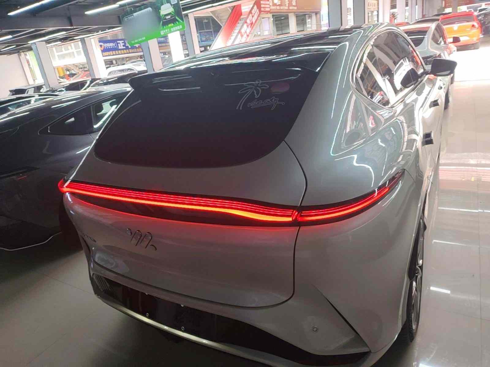 智己汽车 智己LS7 2023款 90kWh Elite后驱版(4)