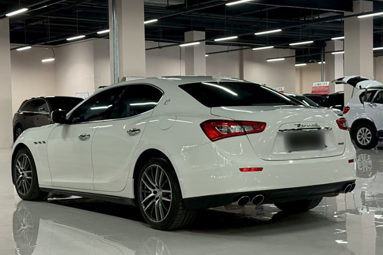 玛莎拉蒂 Ghibli 2014款 3.0T 标准版车身外观6009