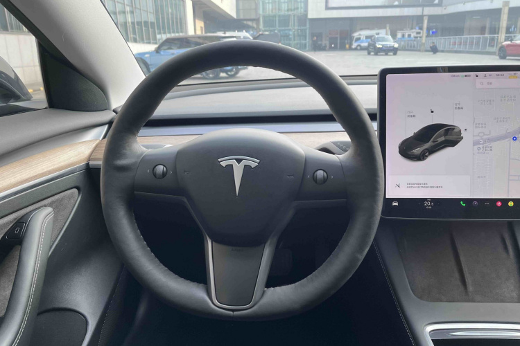 特斯拉 Model 3 2021款 标准续航后驱升级版 3D6中控内饰7011